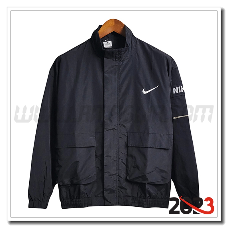Giacca A Vento Nike Nero 2023 2024 -03