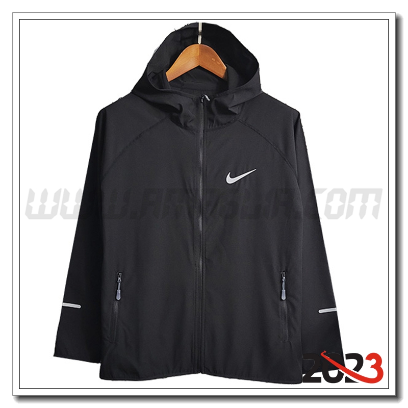 Giacca A Vento Nike Nero 2023 2024 -05